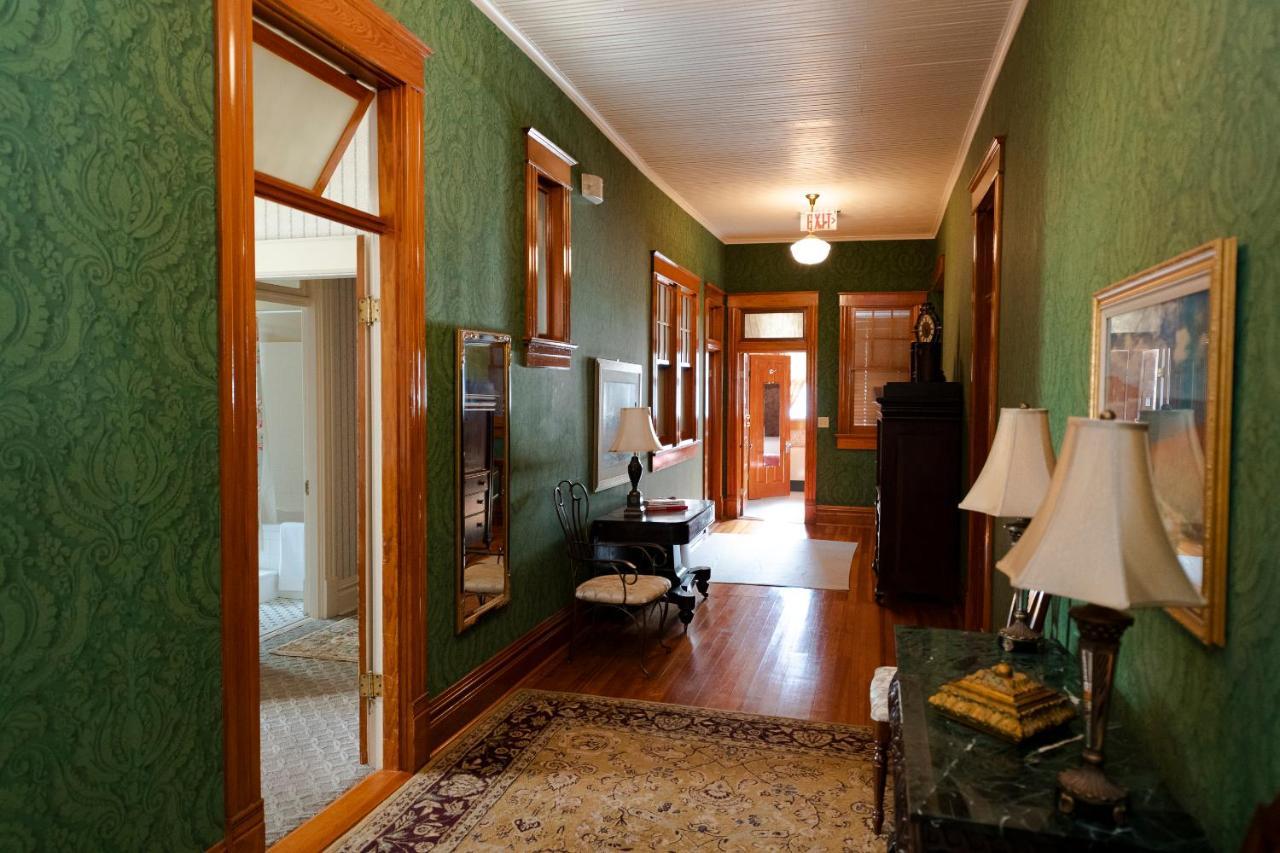Captain Henderson House Hotel Arkadelphia Eksteriør billede