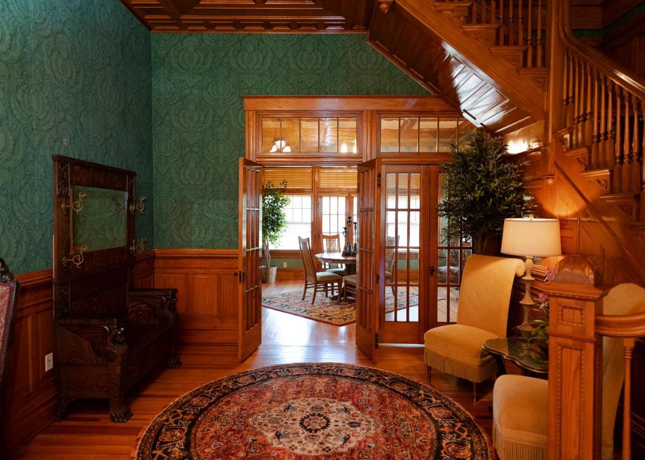 Captain Henderson House Hotel Arkadelphia Eksteriør billede