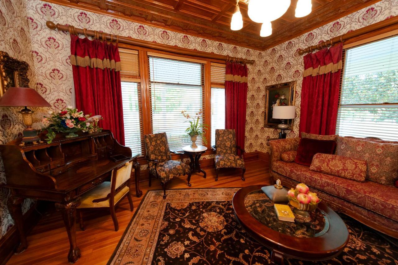 Captain Henderson House Hotel Arkadelphia Eksteriør billede