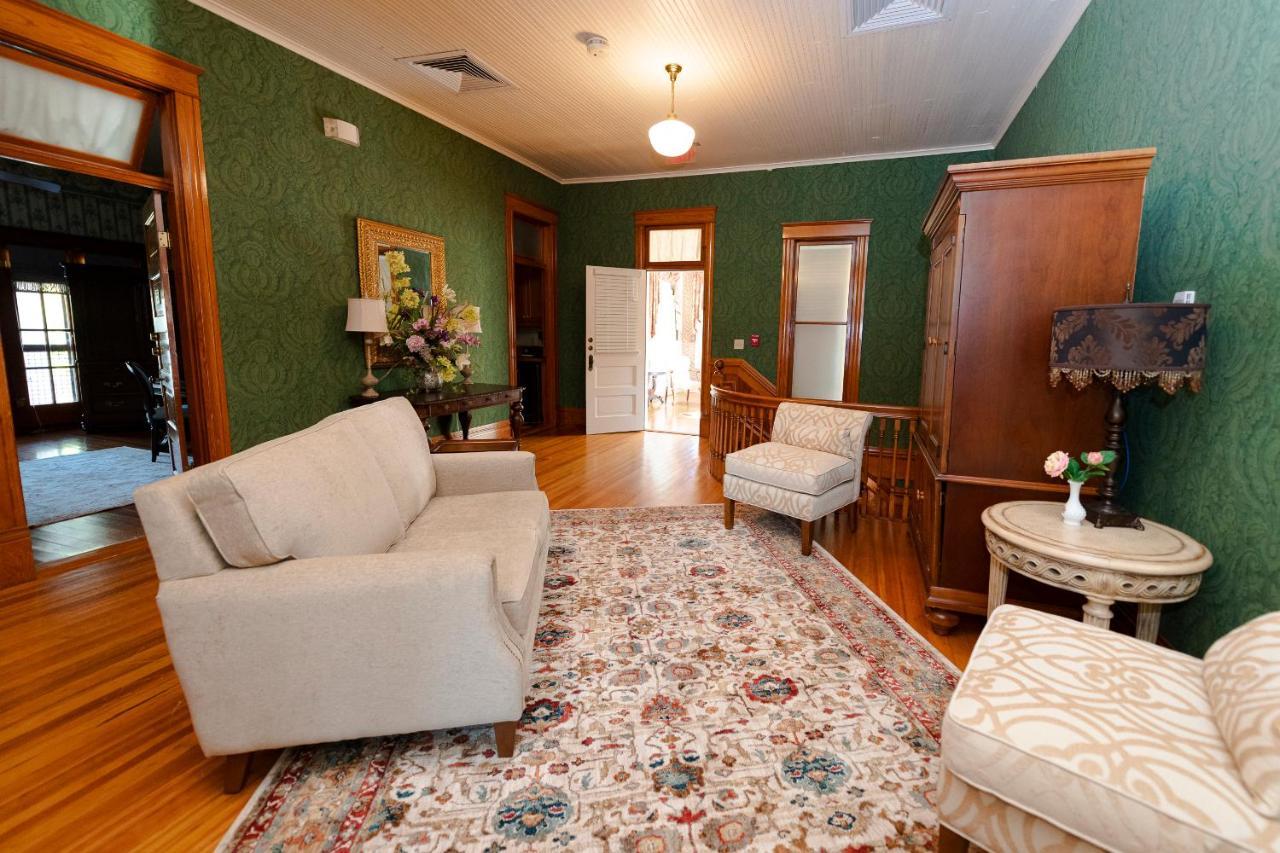 Captain Henderson House Hotel Arkadelphia Eksteriør billede