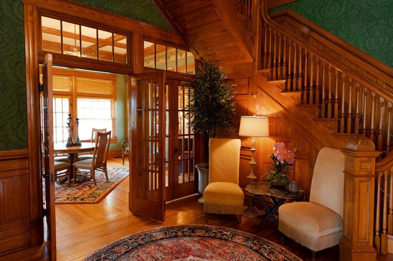 Captain Henderson House Hotel Arkadelphia Eksteriør billede