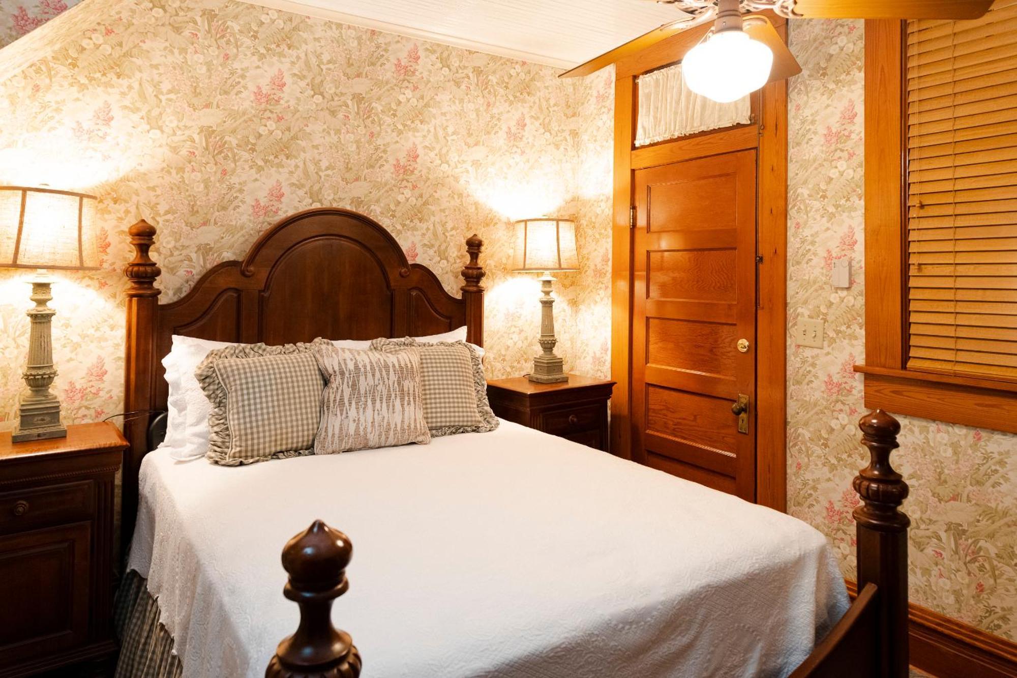 Captain Henderson House Hotel Arkadelphia Værelse billede